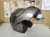 Kask motocyklowy z podnoszoną szczęką stan idealny