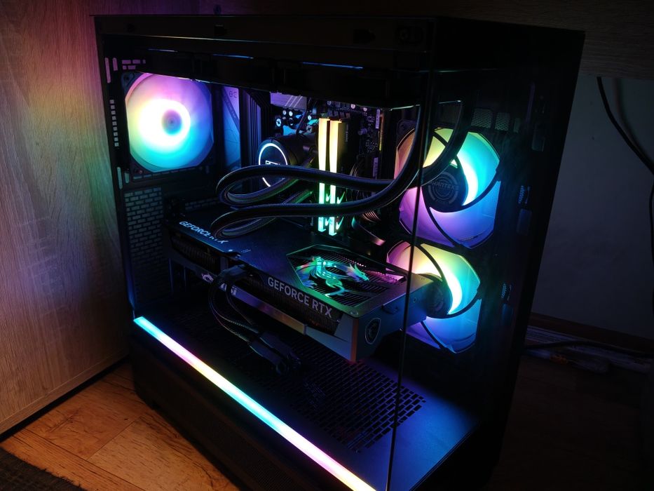 Komputer bez grafiki, baza, ryzen 7 7800x3d corsair 850w 2tb ssd