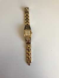 Relógio Dourado da Guess