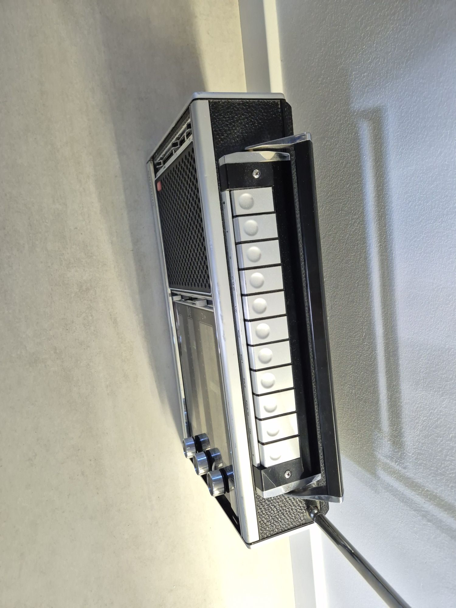 Radio Grundig Satellit 2000 globalne vintage