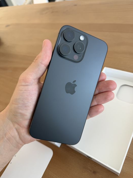 Vendo Iphone 15 Pro Max 256GB