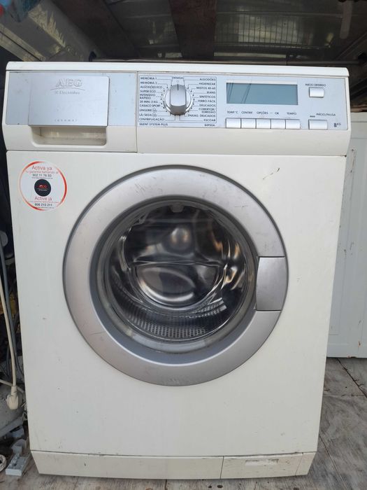 maquina de roupa A EG   8 quilos 1600 rpm