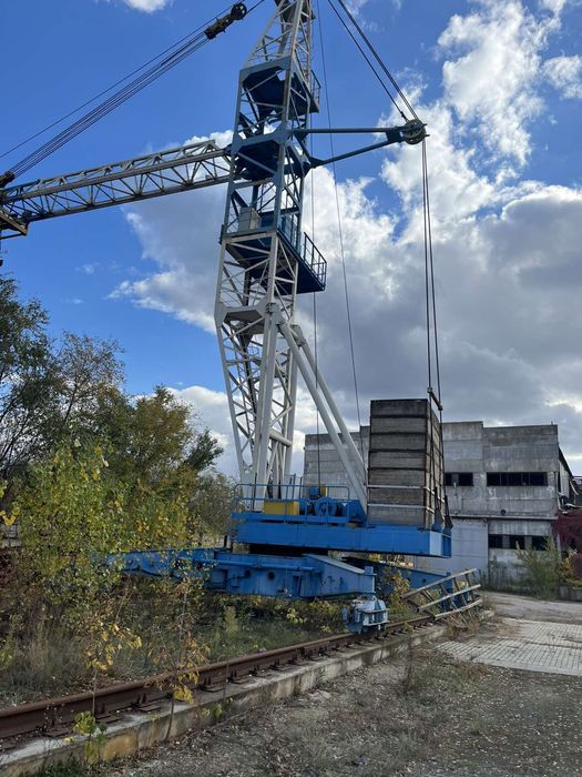 Продам кран портальный погрузчик пс 16