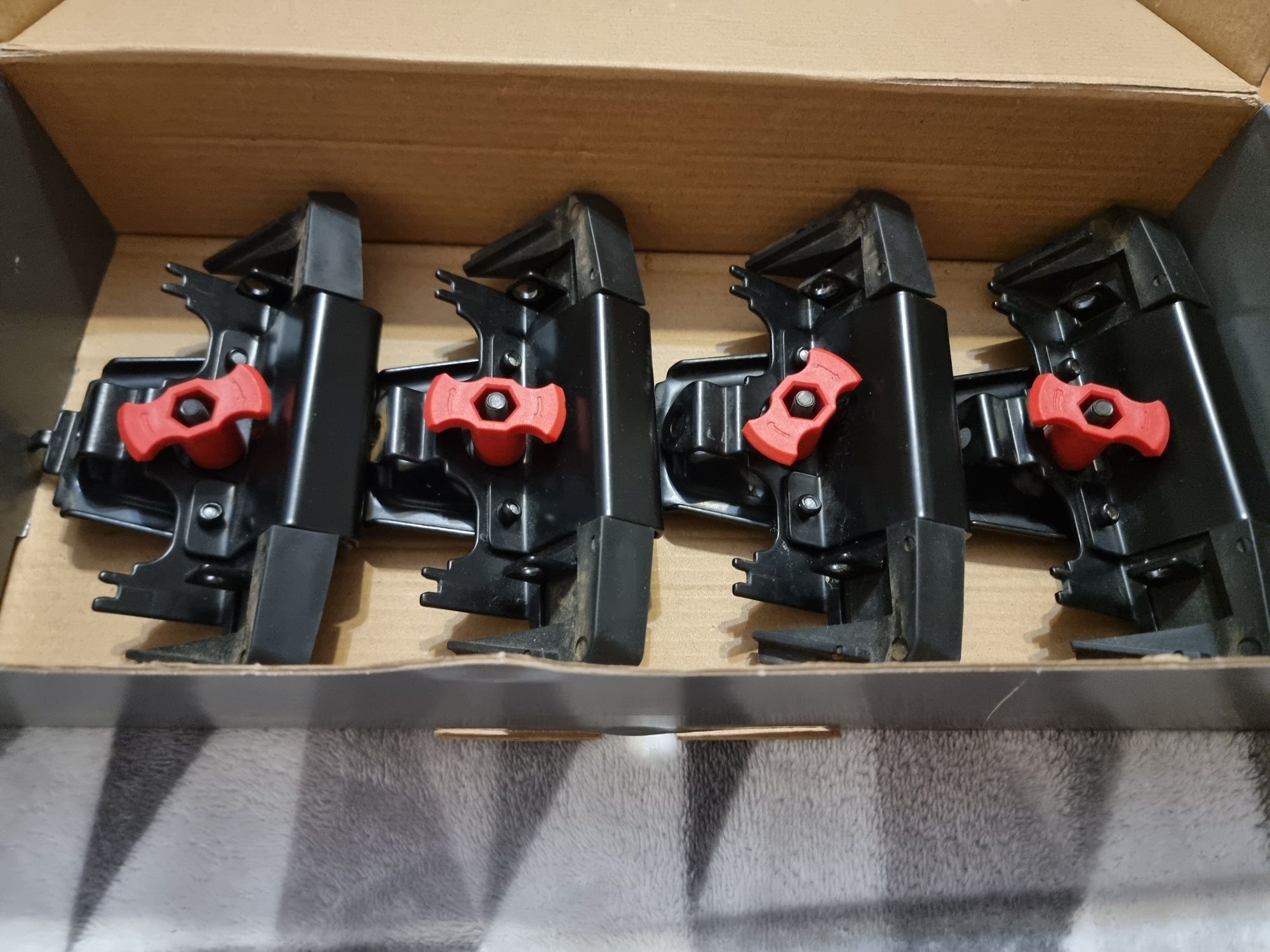 YAKIMA KIT stopy do belki S16Y BMW F11