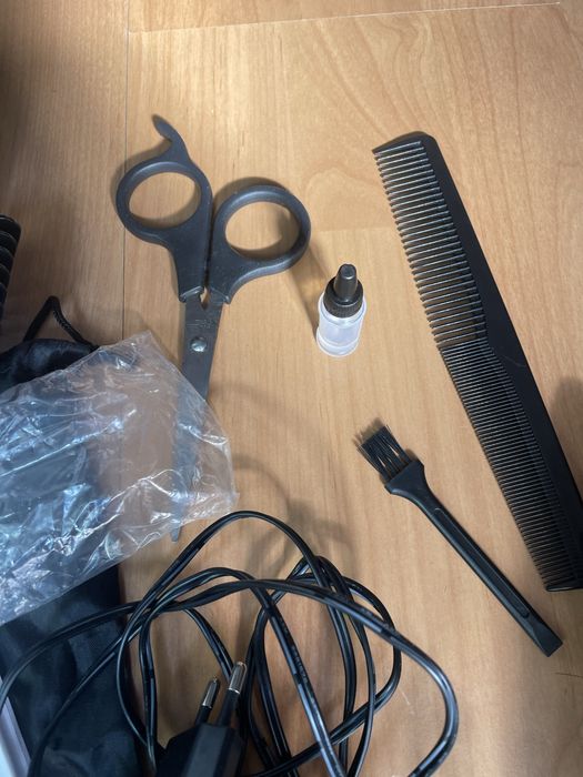 Máquina aparador cabelo e barba novo
