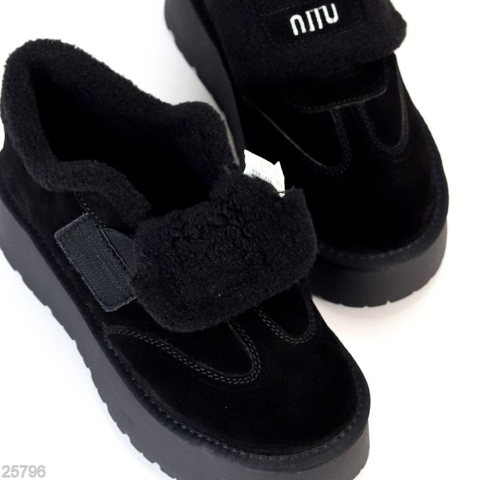 Жіночі шкіряні зимові черевики автоледі в кольорах