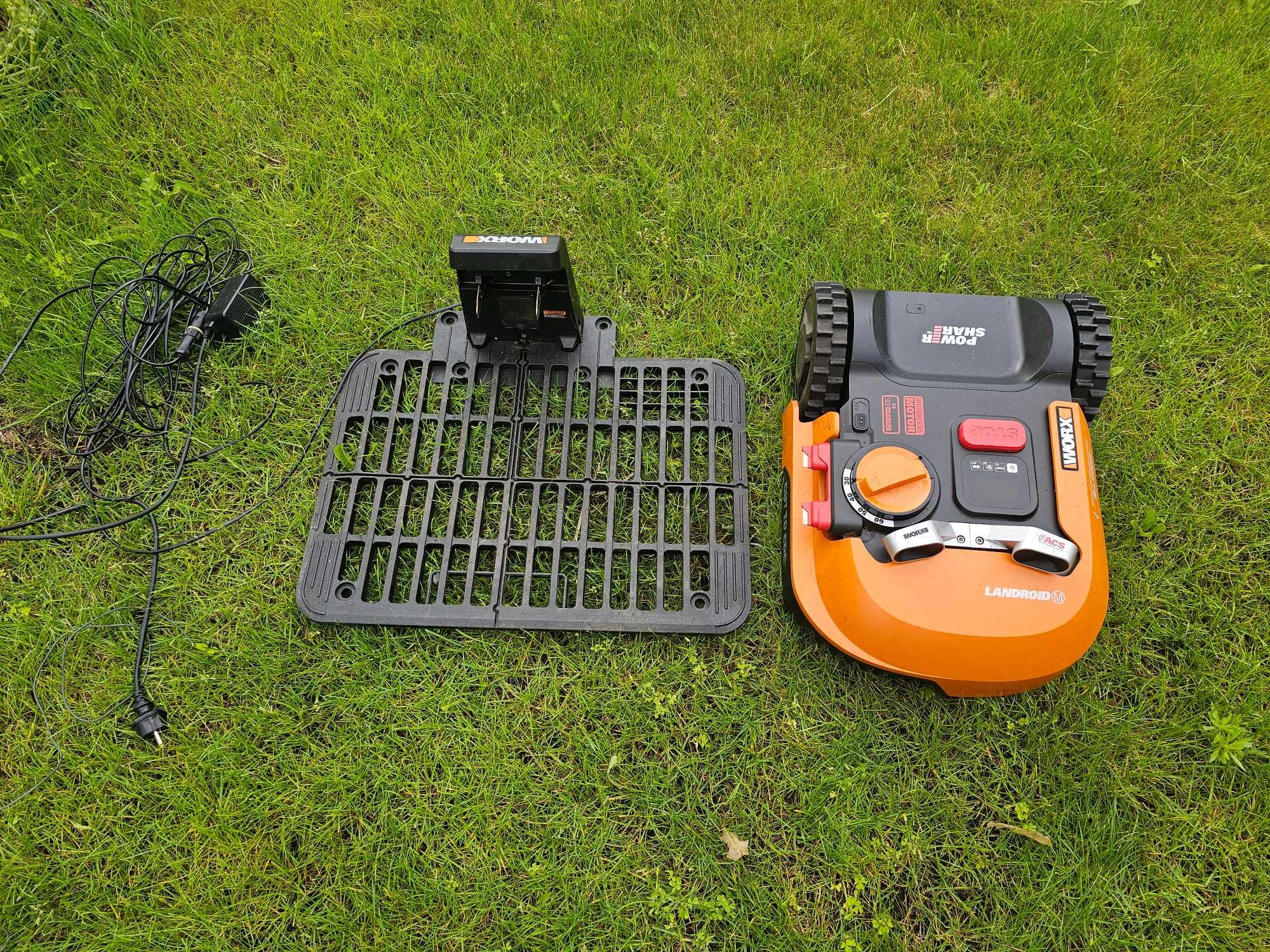 Газонокосарка робот Worx Landroid WR141E M500