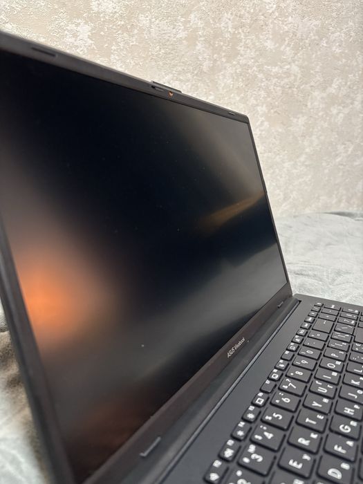 Asus Vivobook Go 15 (e1504f) , ноутбук