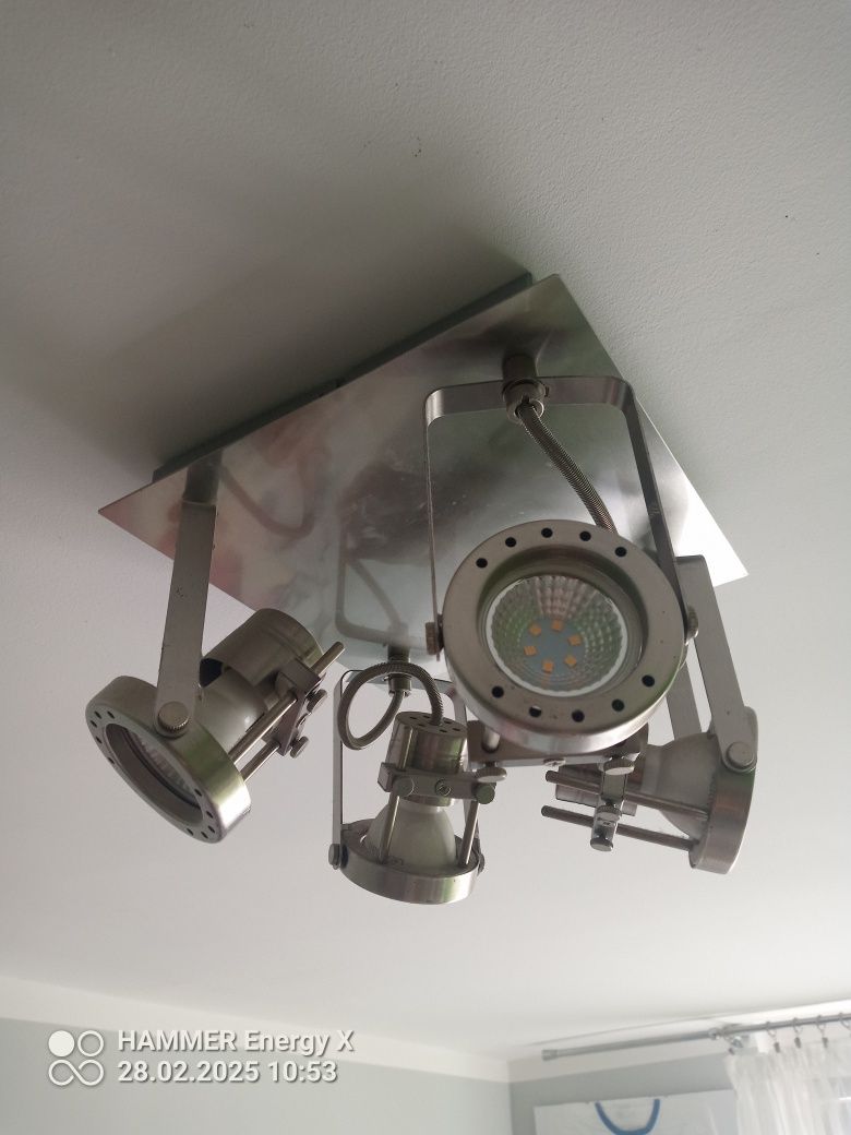 Lampa sufitowa młodzieżowa