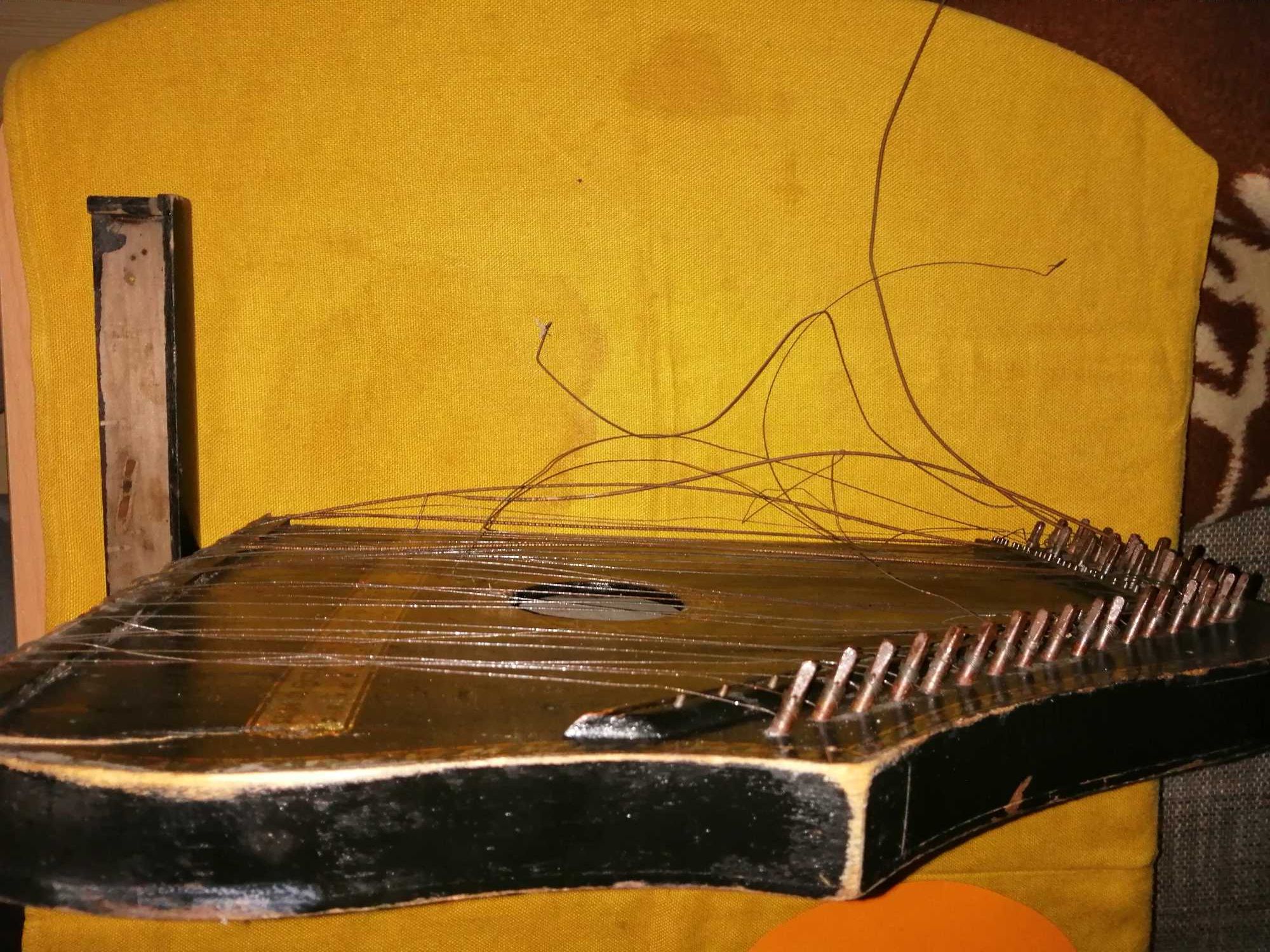 Cytra  Menzenhauers  Guitarzither