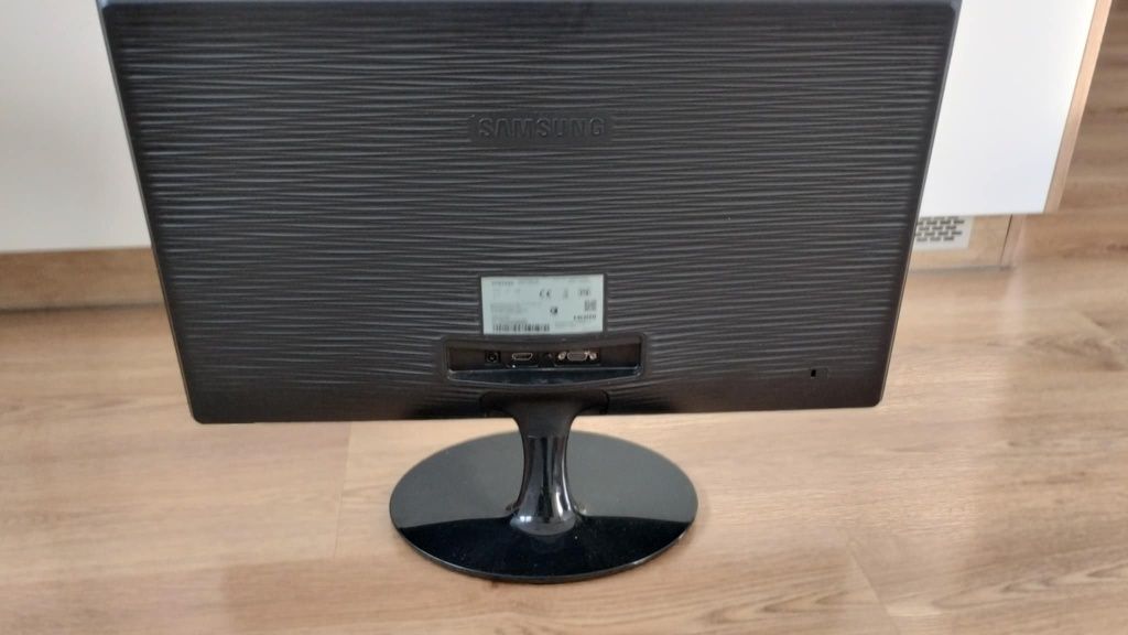 Monitor Samsung s24d330h
