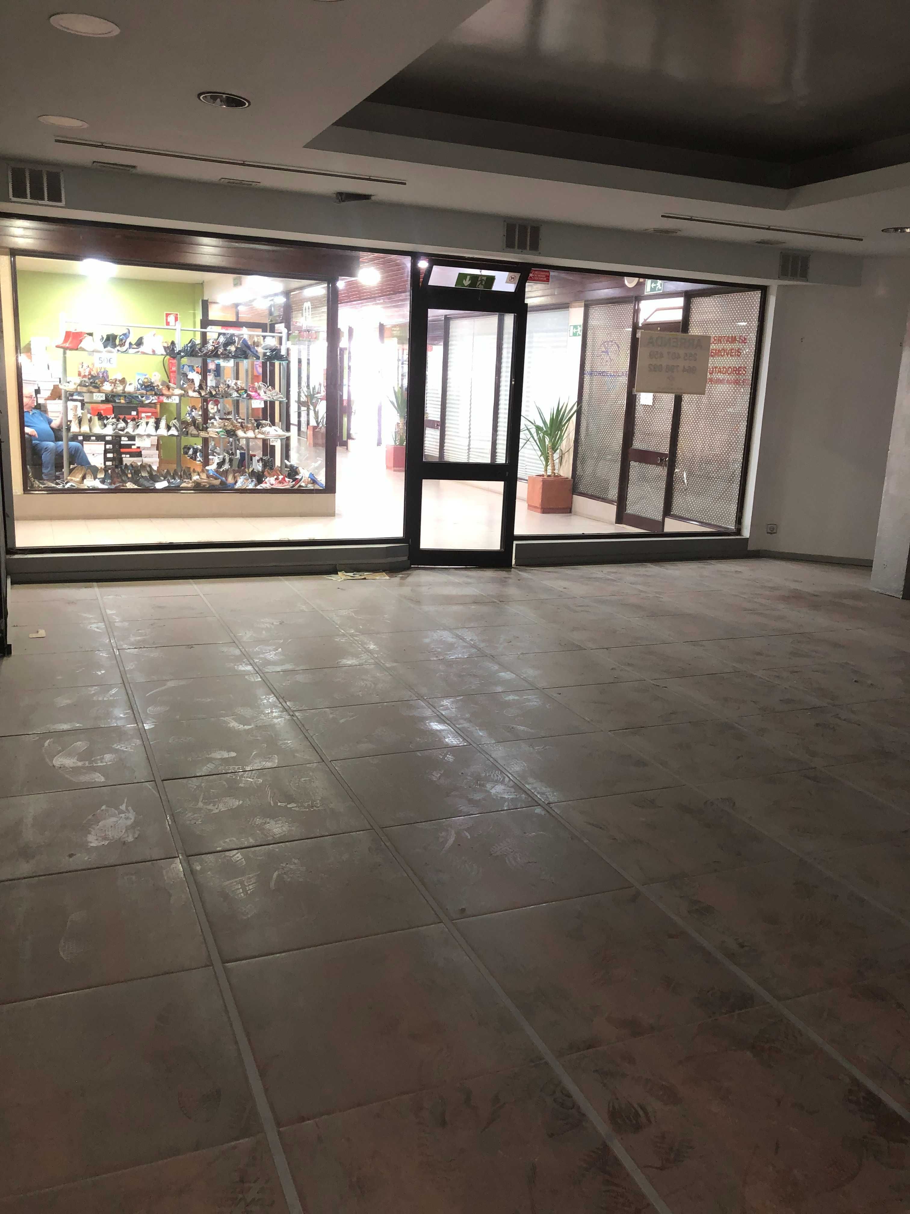 Loja Comercial - Centro de Penafiel