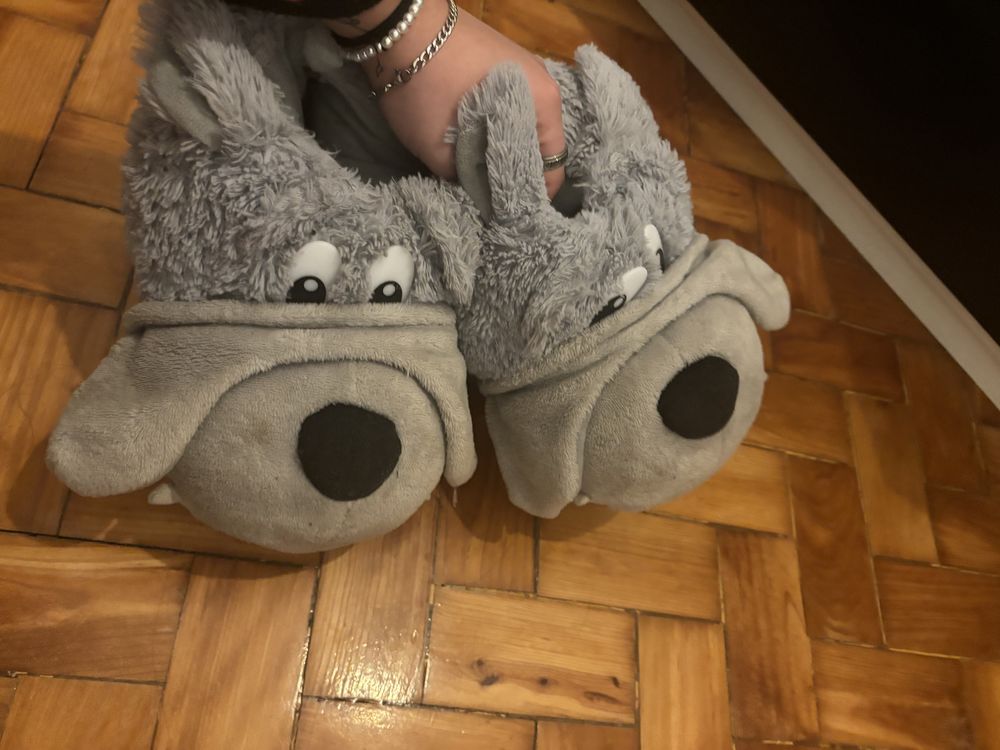 Pantufas cinzentas da MO