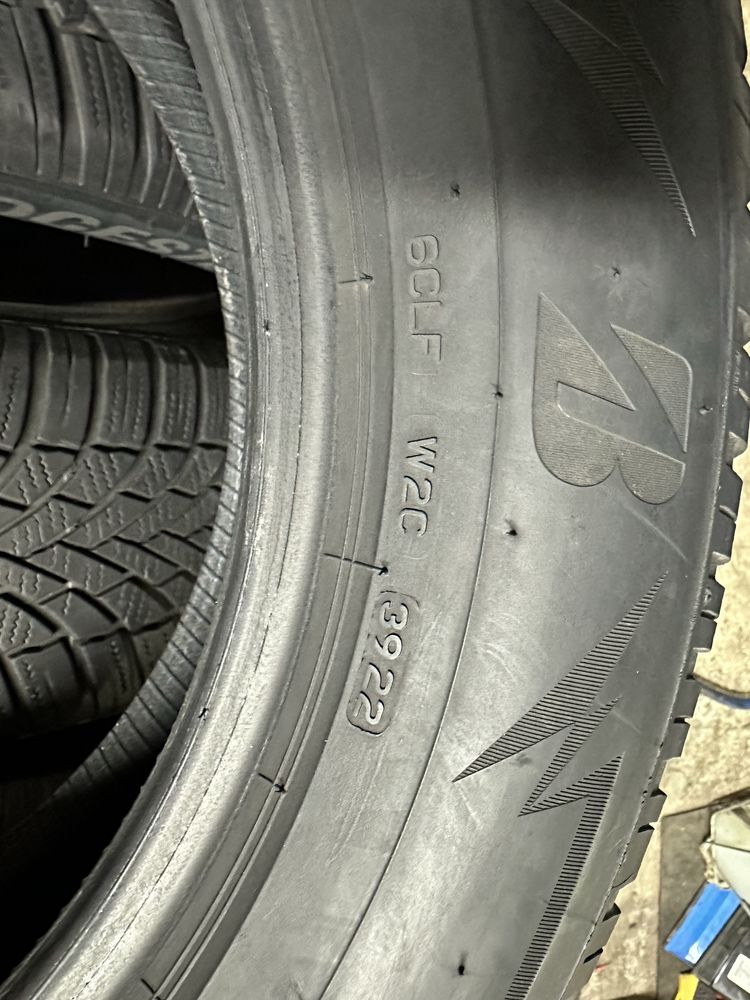 Шини зимові 215/65 R17 (103H) Bridgestone LM005 2022p