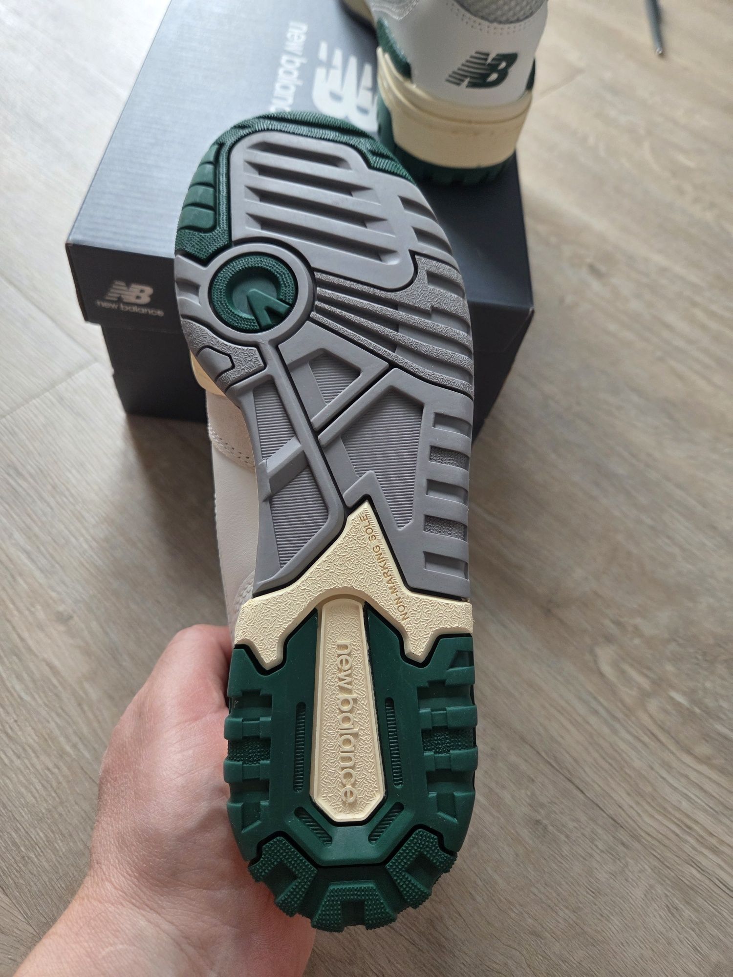 New Balance 550  кросівки, 39-40