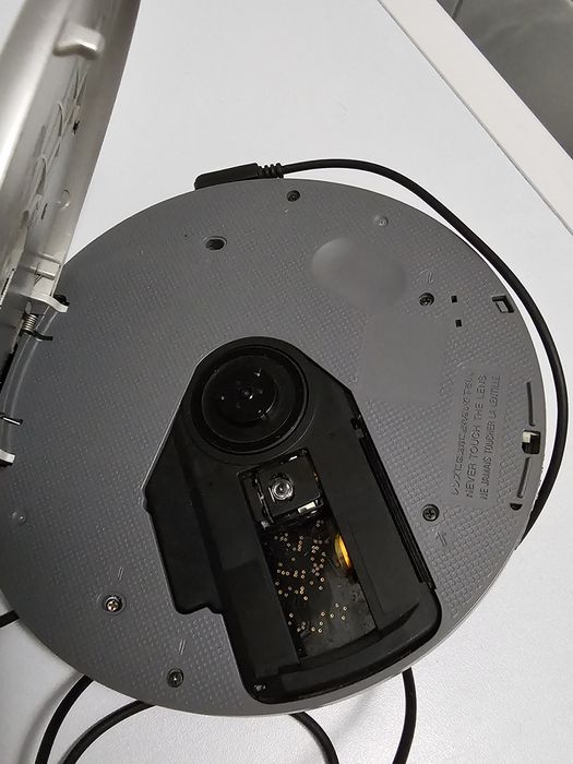 Вінтаж CD Плеєр Aiwa XP-ER800R E.A.S.S.GP з Пультом Не Робочий