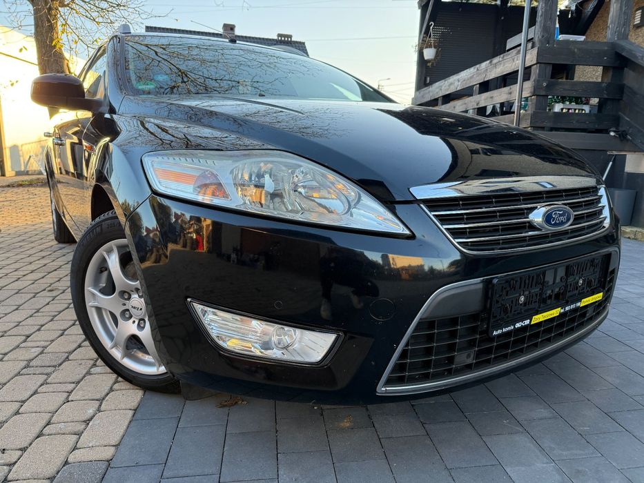 Ford Mondeo Auto z roczną gwarancją bezwypadkowy