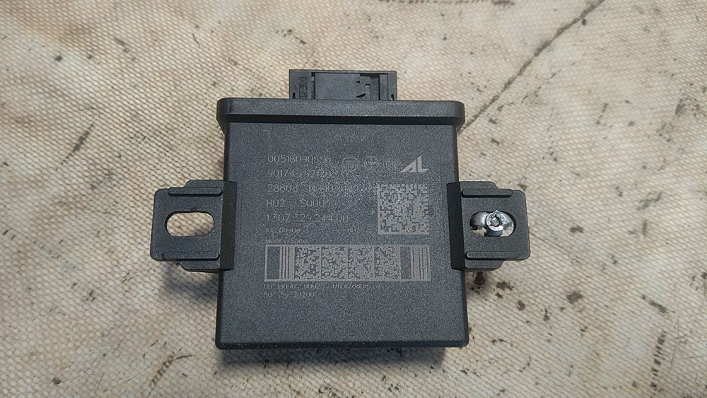 ) Lancia Delta moduł świateł