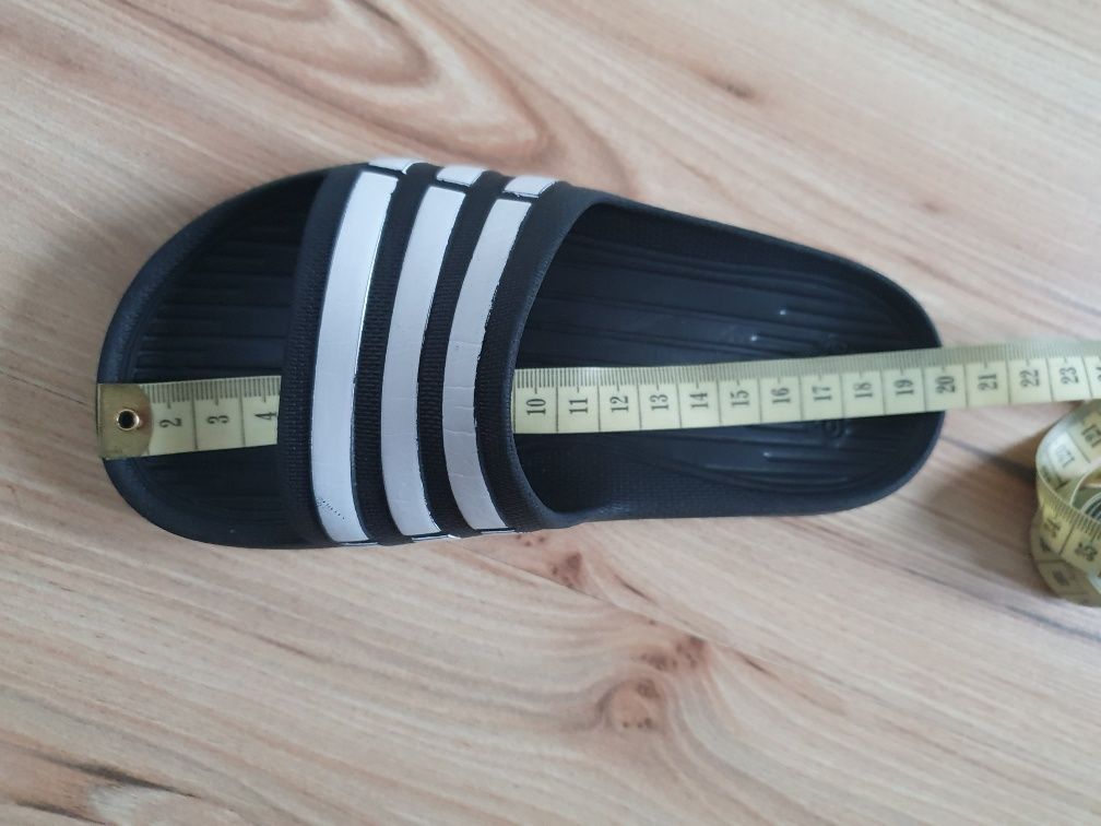 Klapki adidas 30