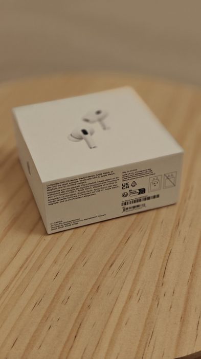 Słuchawki dokanałowe APPLE AirPods Pro 2 generacji - sprzedam!
