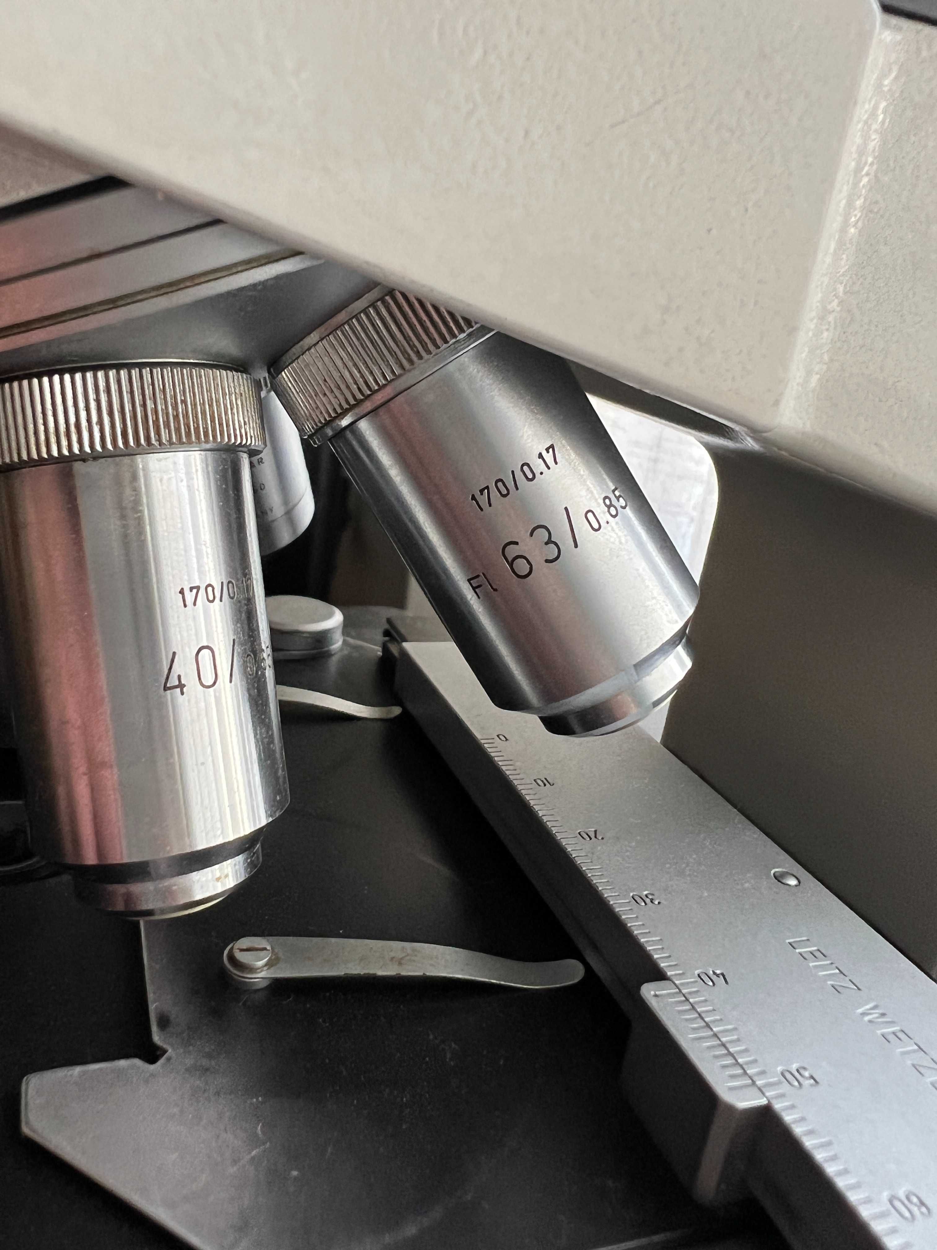 Microscópio LEITZ Laborlux 11