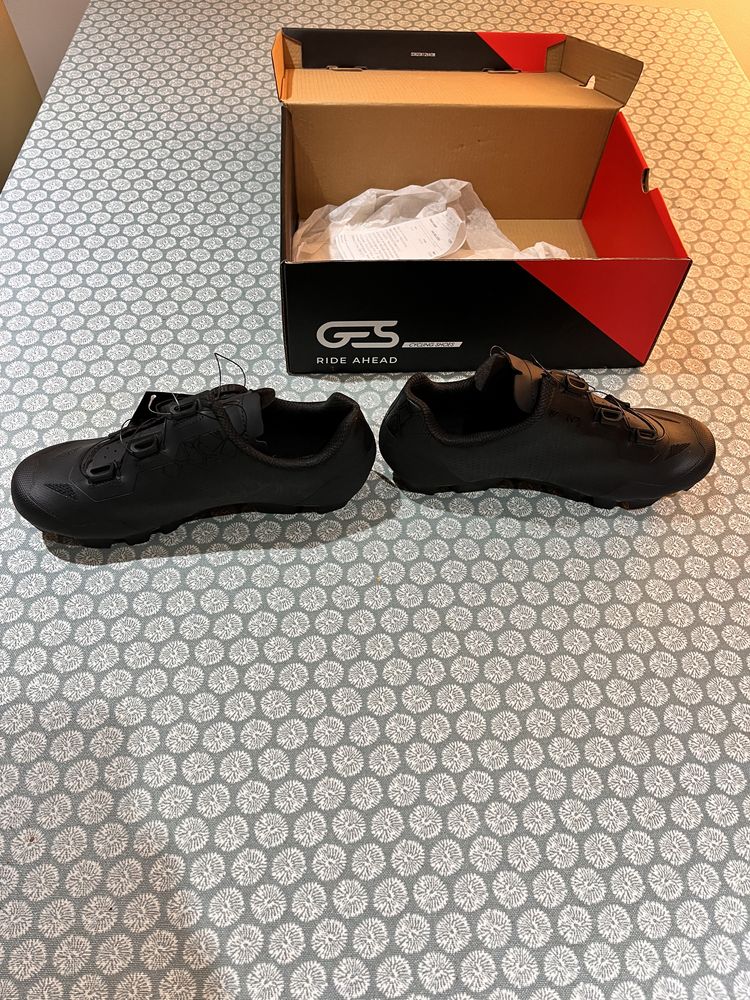 Sapatilhas de bicicleta BTT Ges MTB Max novas