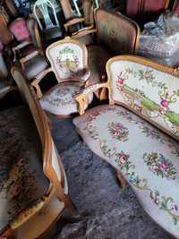 Sofa i fotele haftowane