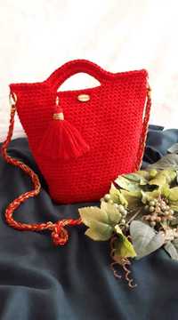 Czerwona torebka handmade ze sznurka bawełnianego