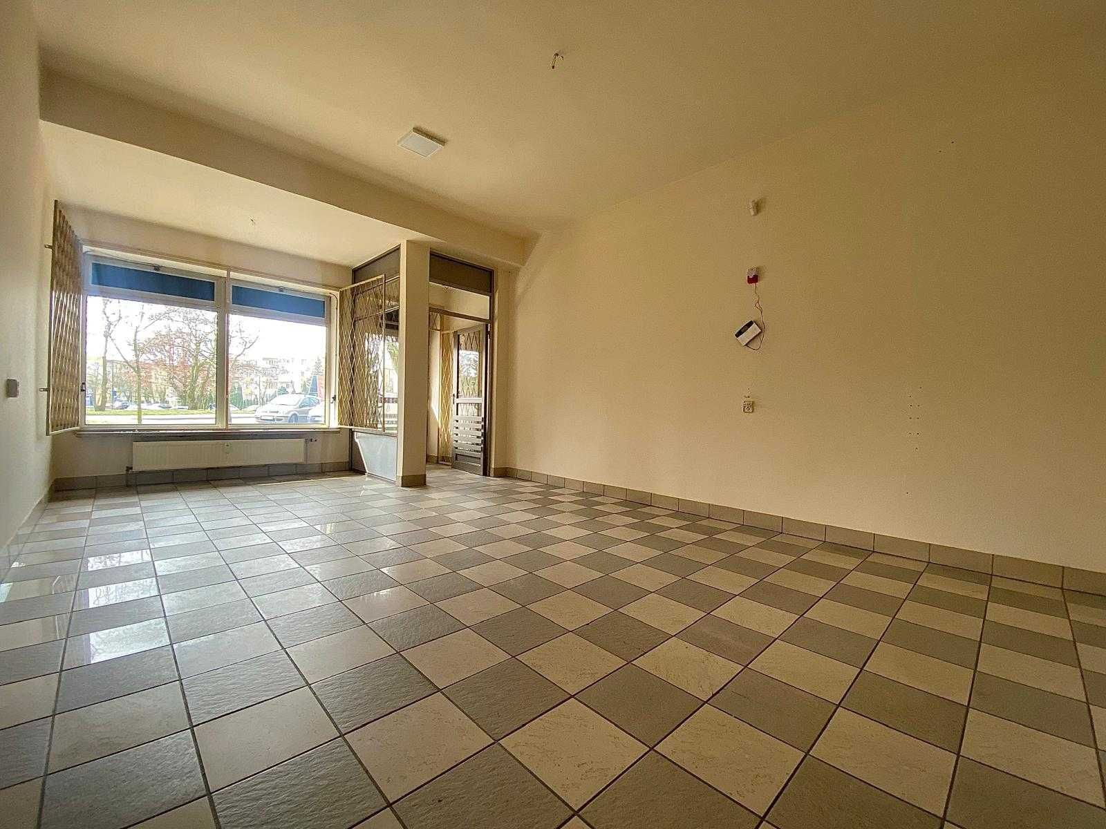 Wynajmę lokal usługowy 51 m2 - ul. Mazowiecka