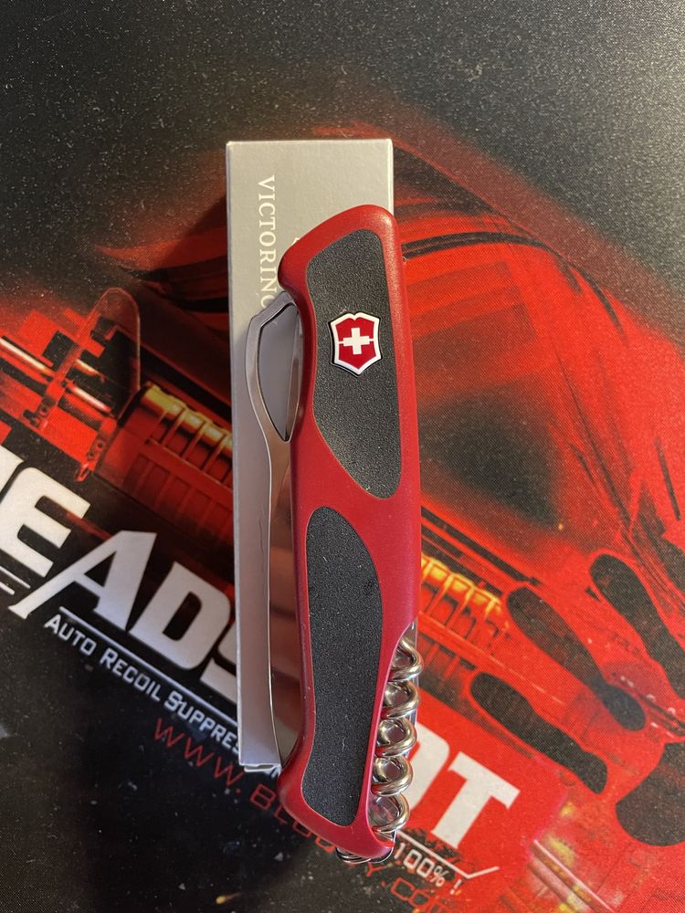 Sprzedam scyzoryk Victorinox RANGER GRIP 79 (Jak Nowy)