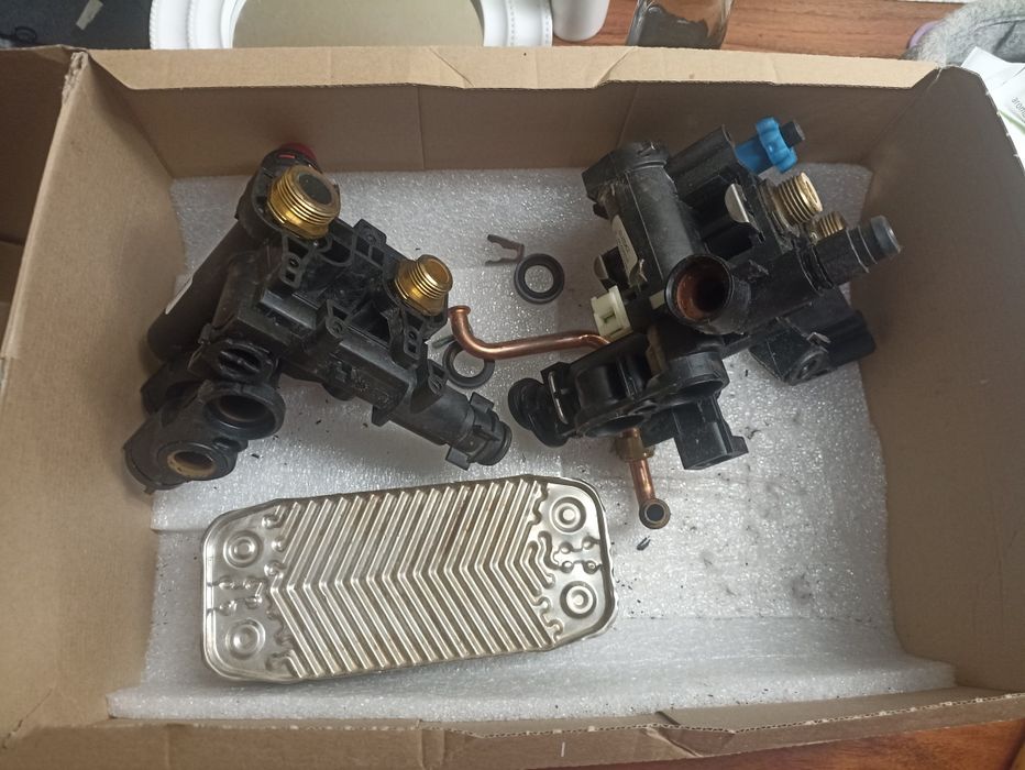 Ariston BS II kocioł gazowy dwufunkcyjny części.wymiennik.zawòr.itp