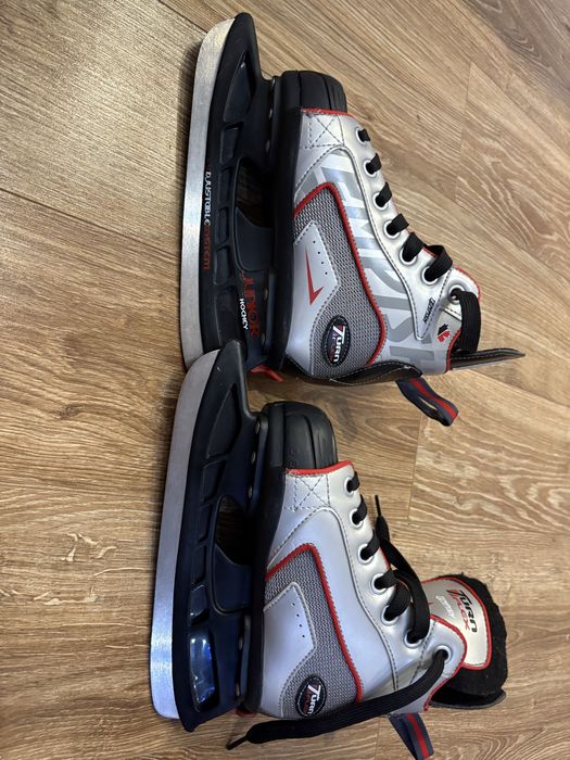 Łyżwy regulowane 31-34, prawie nieużywane