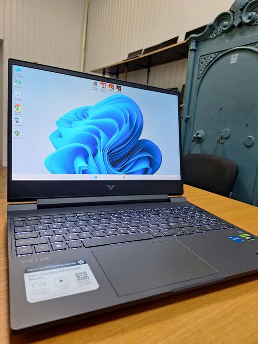 HP Gaming Victus 15-FA1082WM i5-13420H RTX 4050 6Gb 16/512 ( Новый )