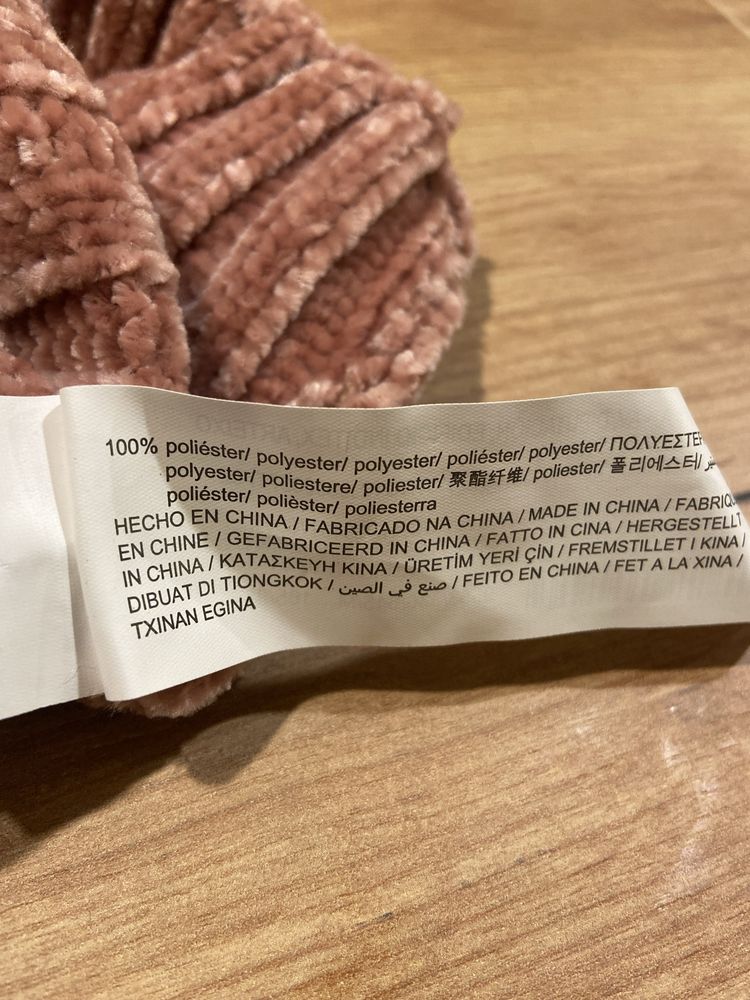 Różowy sweter w rozmiarze M