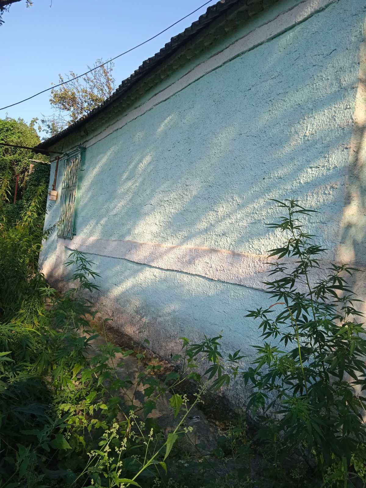 Продам дом по ул. Бассейной земля приватизированная пр. Металургов