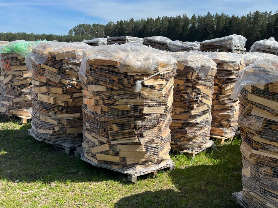 Suche drewno opałowe i kominkowe