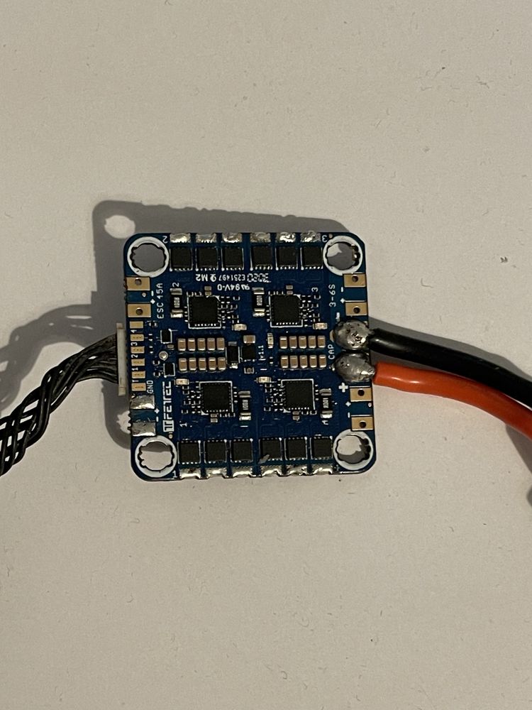 Fettec ESC 4IN1 3-6S 45A