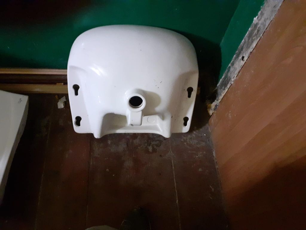 Umywalka ceramiczna