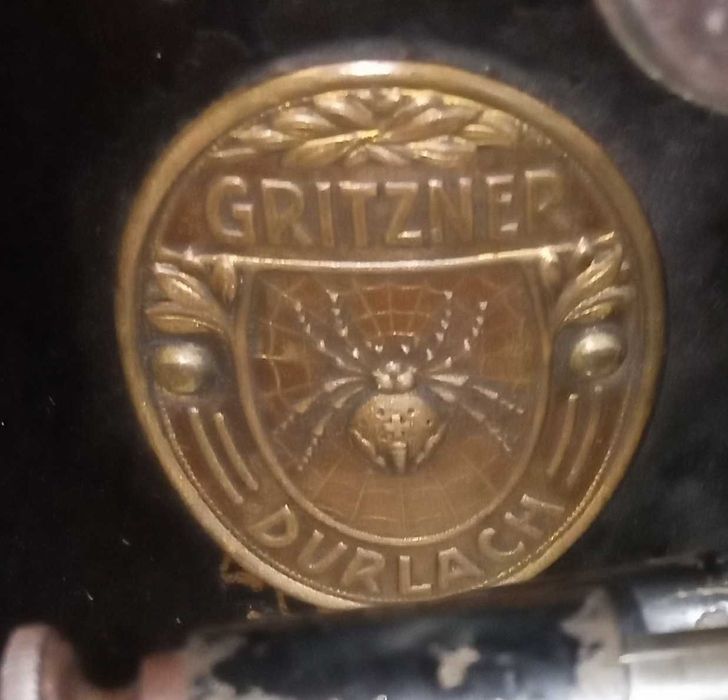 Швейная машинка ручная старинная немецкая