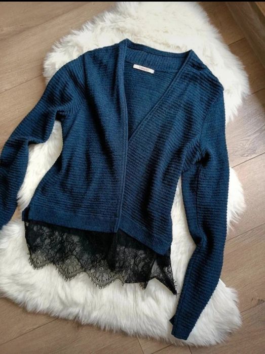 Granatowy sweter narzutka z koronką wełna alpaka wiskoza S M