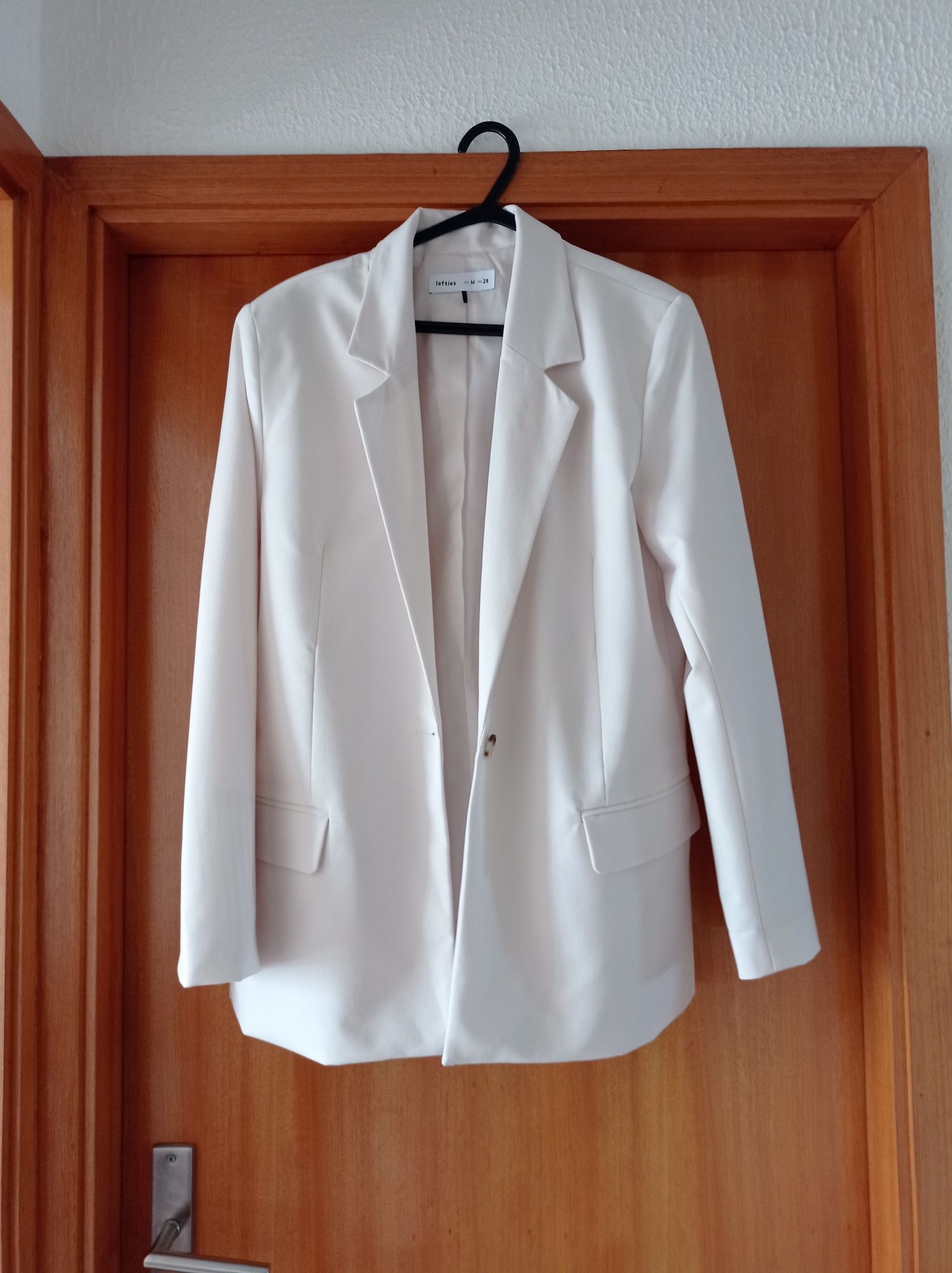 Casaco branco sujo Lefties