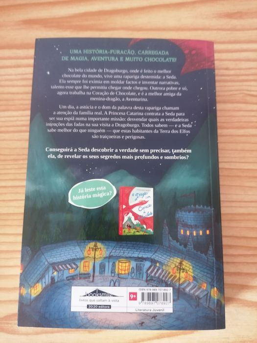 Livro "a rapariga com coração de dragão