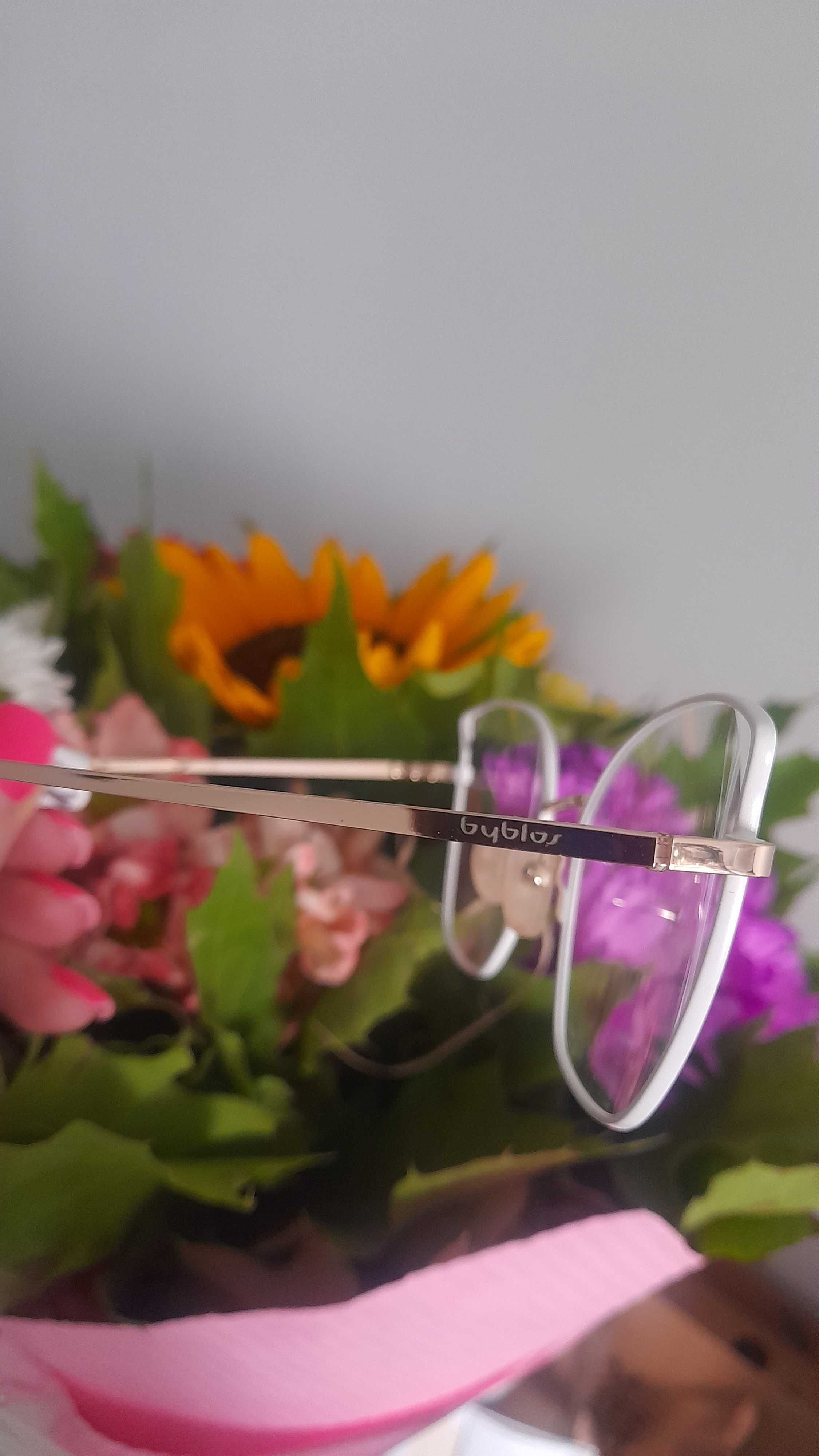 Byblos nowe oprawy korekcyjne okulary markowe 368 białe metal złote 56