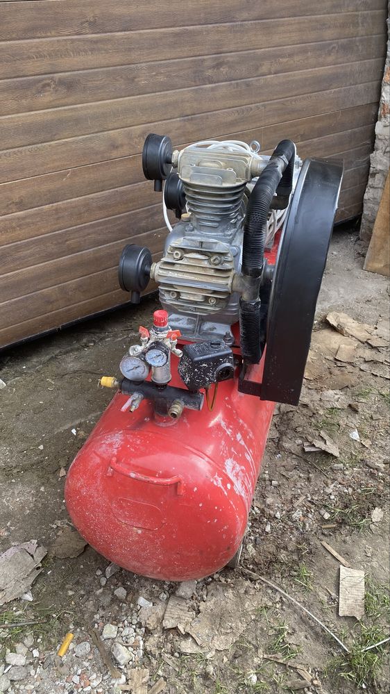 Kompresor 200 l , 7,5 kw