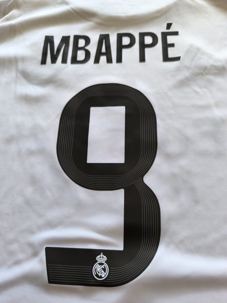 Kit Real Madrid criança Mbappé