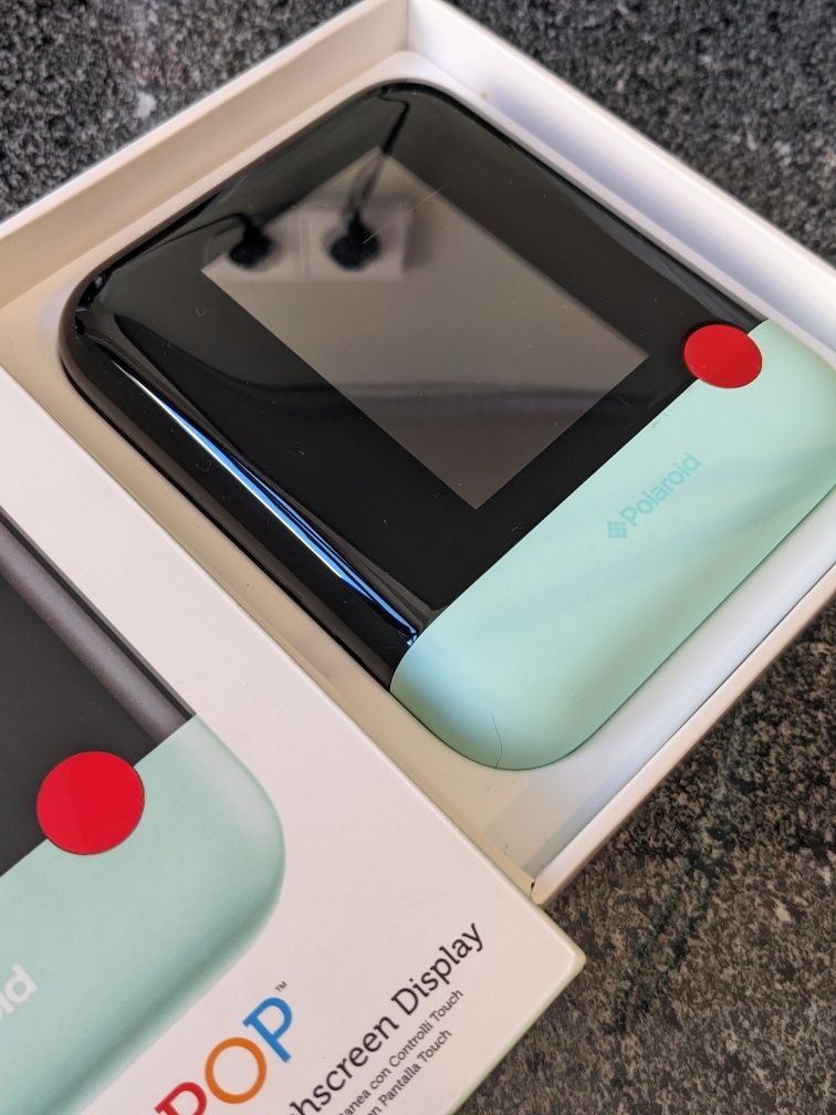 Máquina Fotográfica Polaroid POP - Impressão Instantânea com Ecrã Táti