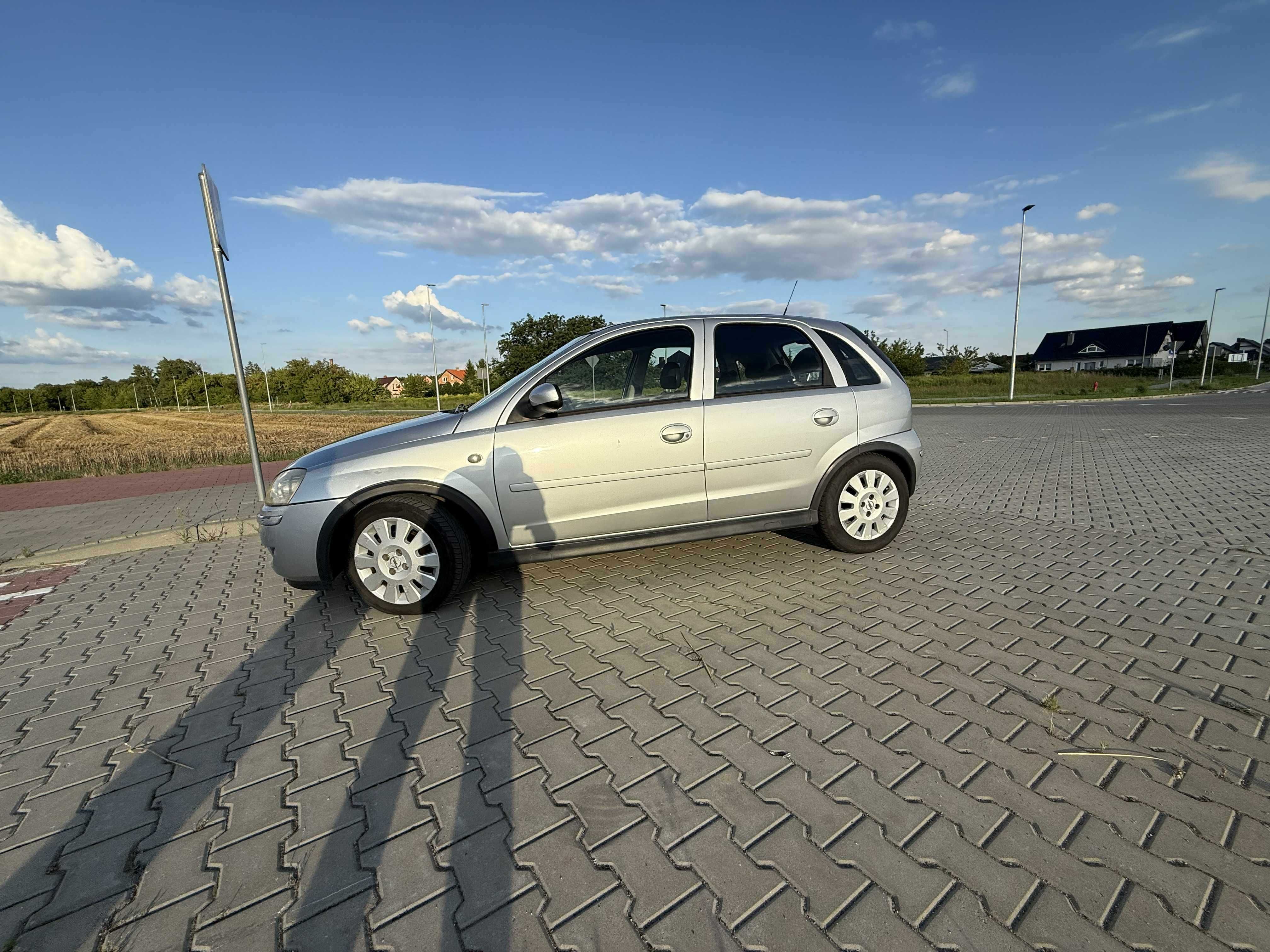 Opel Corsa C 1.3 CDTI 2005 r.