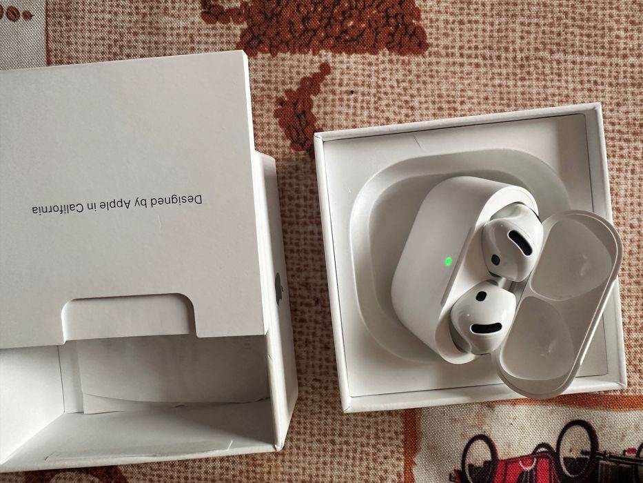 Apple Airpods 4 (In Ear - Microphone - White)