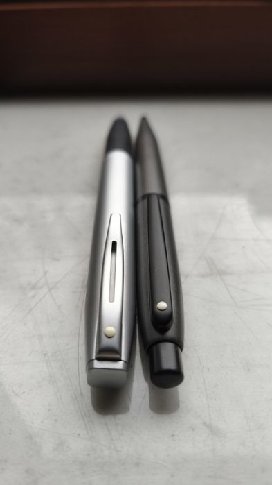 Sheaffer dwa długopisy