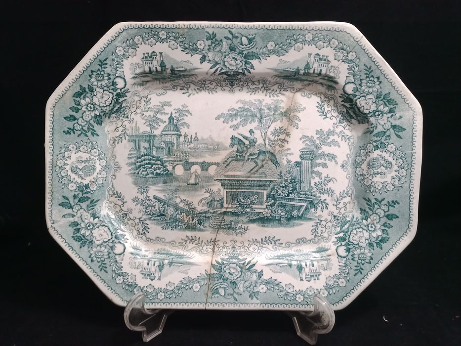 Travessa grande antiga fábrica de Sacavém cavalinho